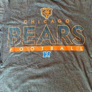 Chicago Bear Men’s Medium Shirt
